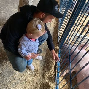 Meet your Posher, Gregory